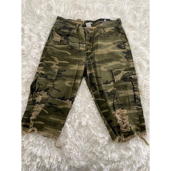 NWT FASHION NOVA Camo Killin It Cargo Bermuda Distressed Shorts Size M - Picture 11 of 11